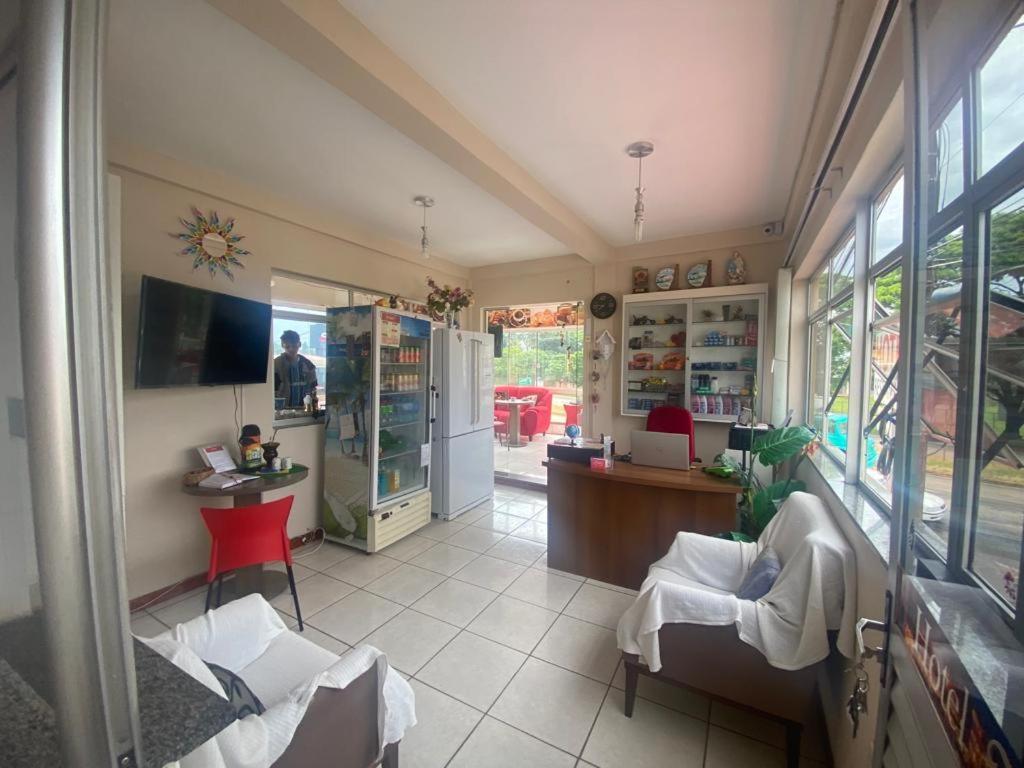 Hotel Veneza Scorsatto Passo Fundo Exterior photo